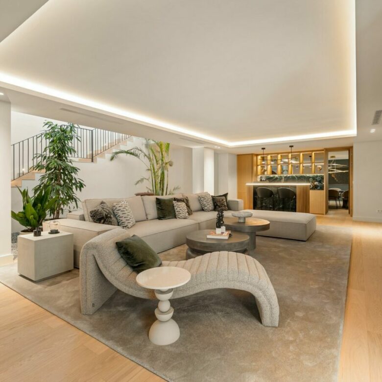 Luxury  Villa with Golf Views