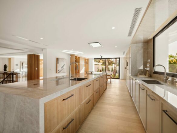 Luxury  Villa with Golf Views