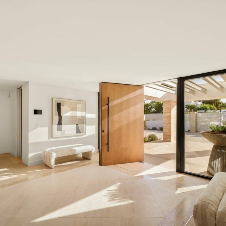 Luxury  Villa with Golf Views