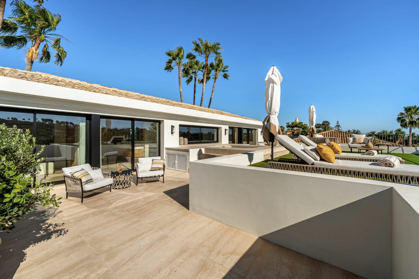 Luxury  Villa with Golf Views