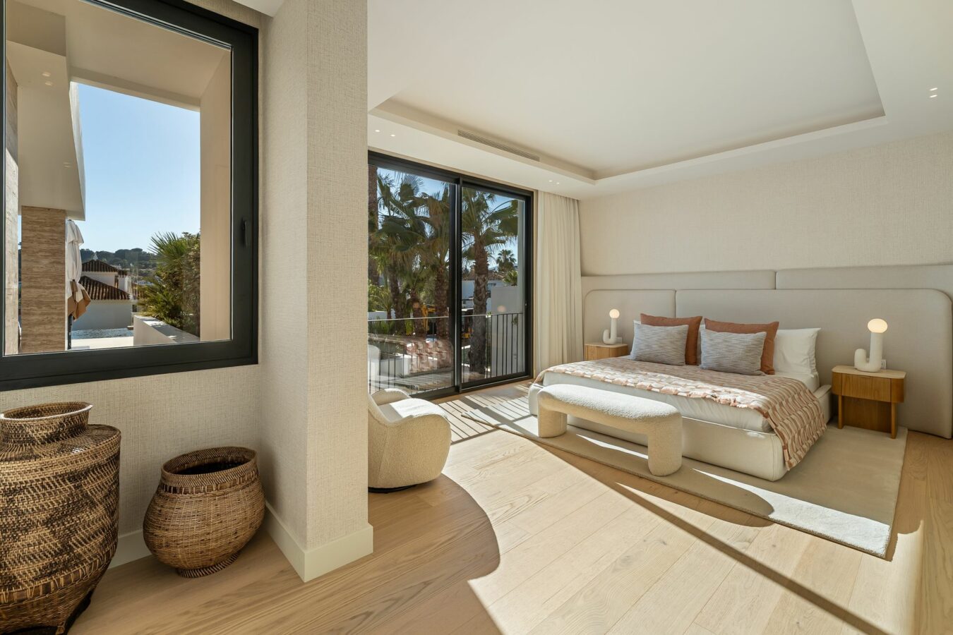 Luxury  Villa with Golf Views