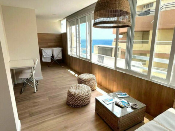 FOR SALE 🏡 Renovated Three-Bedroom Beachfront Apartment with Sea Views on the Promenade – Marbella Centre 🇪🇸