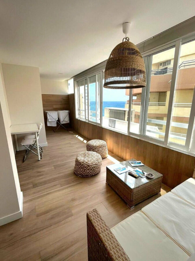 FOR SALE 🏡 Renovated Three-Bedroom Beachfront Apartment with Sea Views on the Promenade – Marbella Centre 🇪🇸