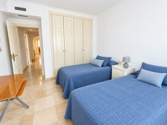 FOR SALE 🏡 Three-Bedroom Beachfront Apartment with Sea Views and Direct Beach Access – Puerto Banús, Marbella 🇪🇸