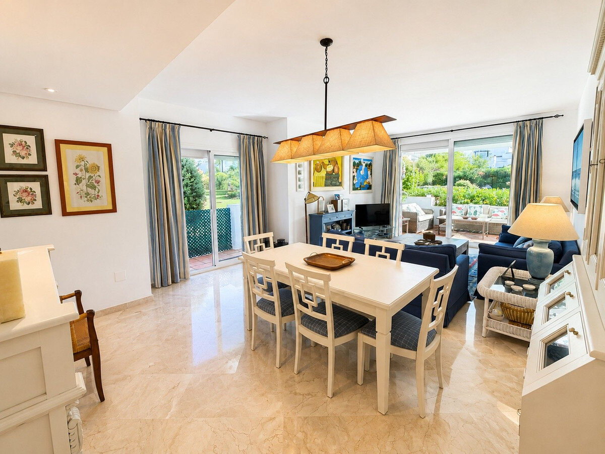 FOR SALE 🏡 Corner Ground-Floor Apartment Steps from the Beach – Costalita, New Golden Mile, Estepona 🇪🇸