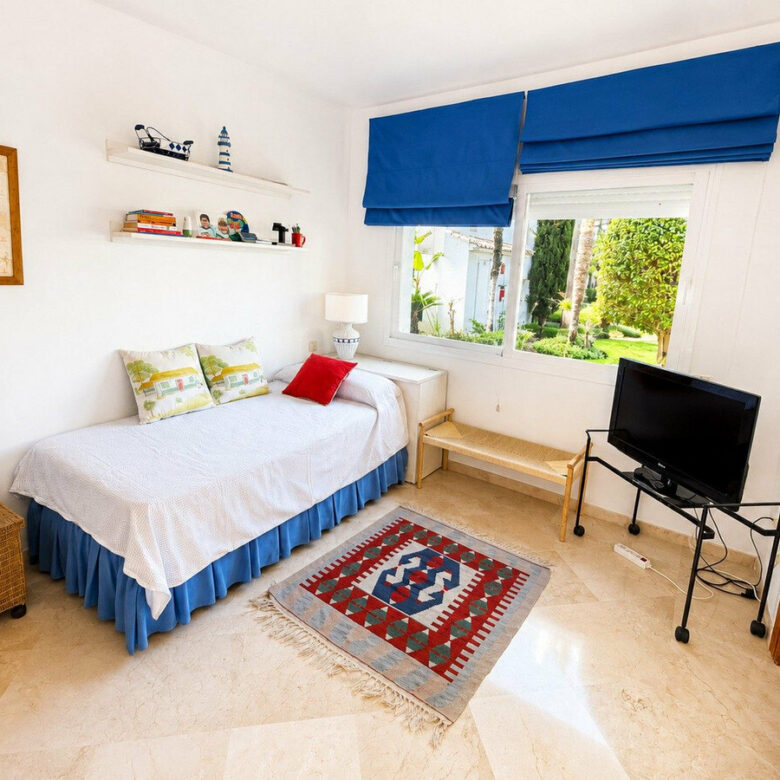 FOR SALE 🏡 Corner Ground-Floor Apartment Steps from the Beach – Costalita, New Golden Mile, Estepona 🇪🇸