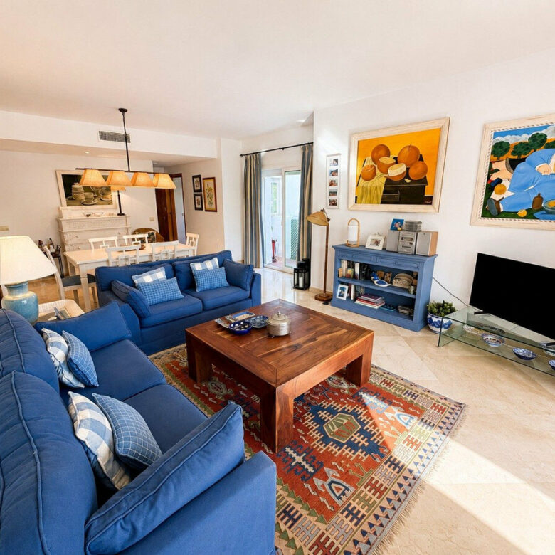FOR SALE 🏡 Corner Ground-Floor Apartment Steps from the Beach – Costalita, New Golden Mile, Estepona 🇪🇸