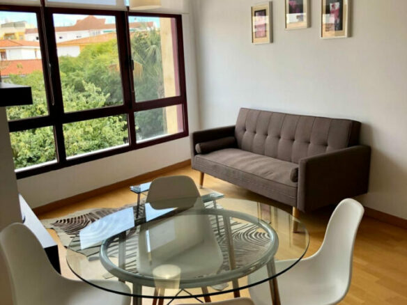 FOR SALE 🏡 Bright Two-Bedroom Apartment by Plaza del Rocío, Steps from the Old Town – Estepona Centre, Estepona 🇪🇸