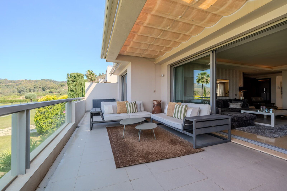 FOR SALE 🏡 Three-Bedroom Garden Apartment with Large Terrace in a Golf Resort – Arrayanes Golf, Benahavís 🇪🇸