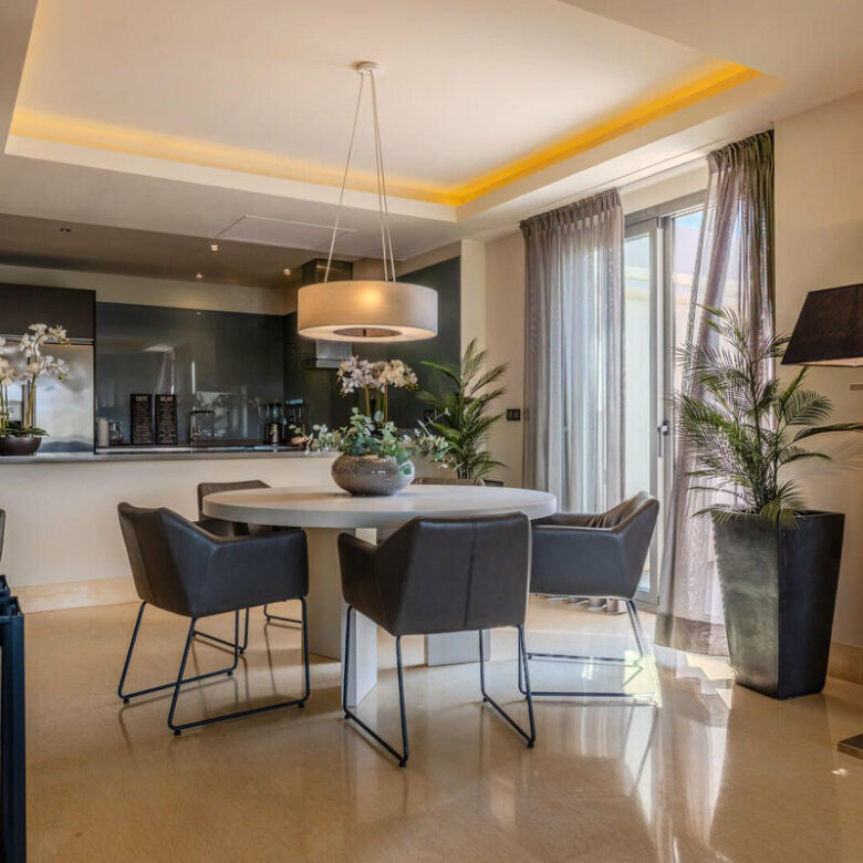 FOR SALE 🏡 Three-Bedroom Garden Apartment with Large Terrace in a Golf Resort – Arrayanes Golf, Benahavís 🇪🇸