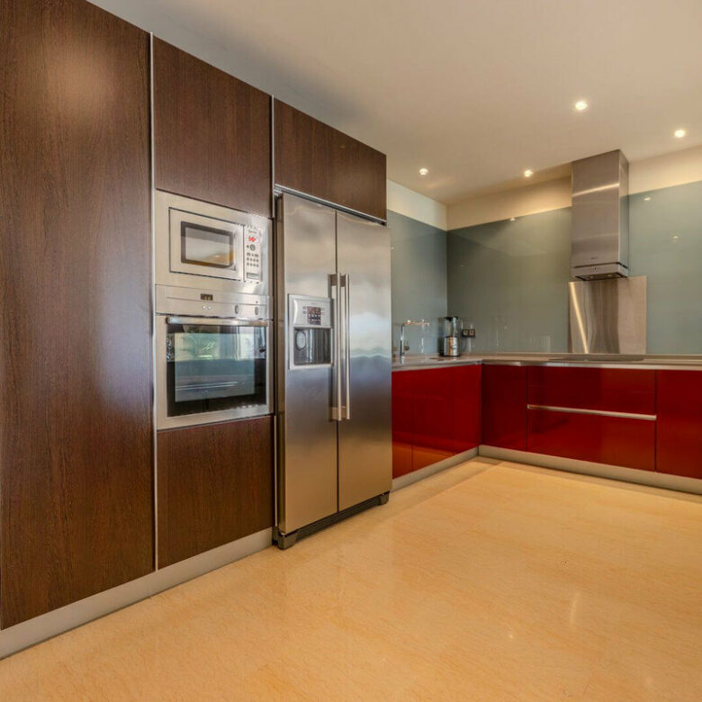 FOR SALE 🏡 Three-Bedroom Garden Apartment with Large Terrace in a Golf Resort – Arrayanes Golf, Benahavís 🇪🇸