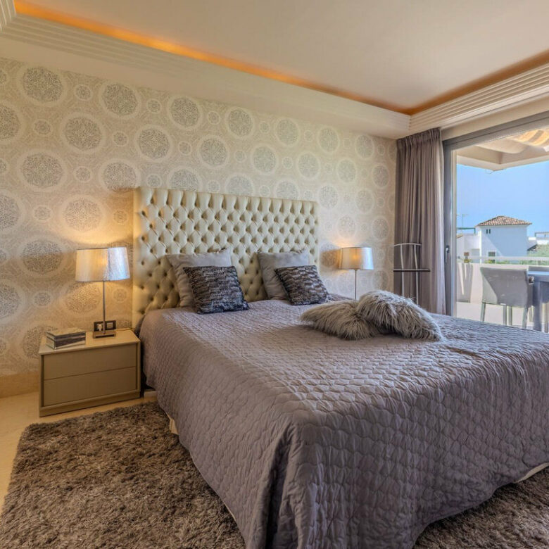 FOR SALE 🏡 Three-Bedroom Garden Apartment with Large Terrace in a Golf Resort – Arrayanes Golf, Benahavís 🇪🇸