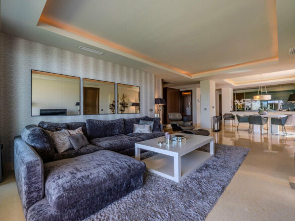 FOR SALE 🏡 Three-Bedroom Garden Apartment with Large Terrace in a Golf Resort – Arrayanes Golf, Benahavís 🇪🇸