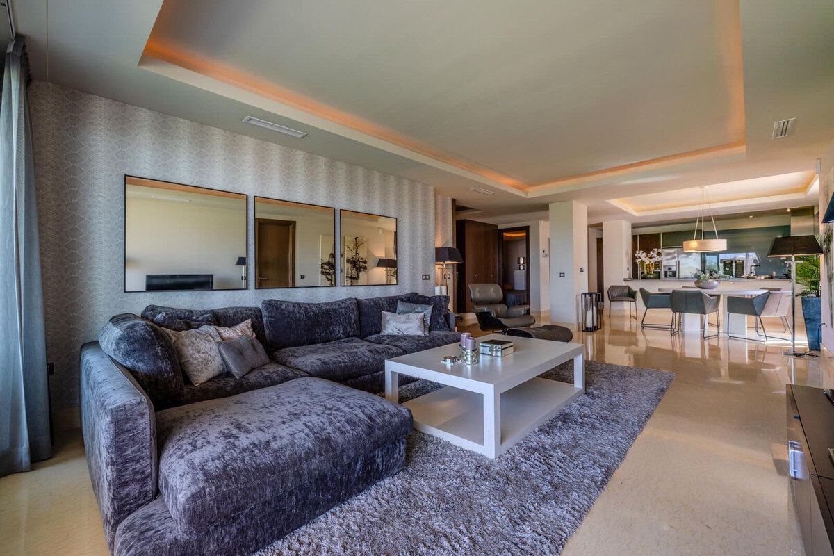 FOR SALE 🏡 Three-Bedroom Garden Apartment with Large Terrace in a Golf Resort – Arrayanes Golf, Benahavís 🇪🇸