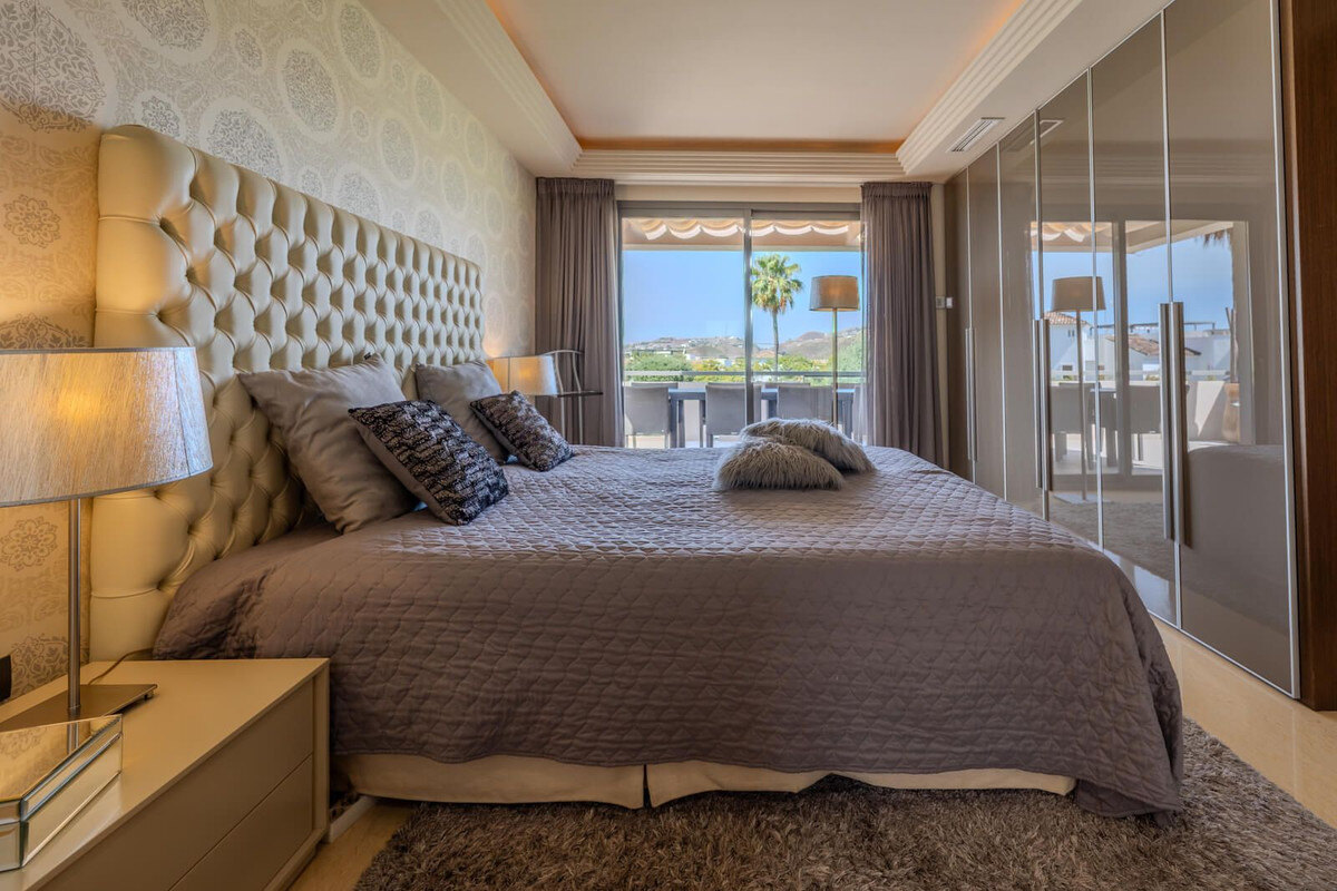 FOR SALE 🏡 Three-Bedroom Garden Apartment with Large Terrace in a Golf Resort – Arrayanes Golf, Benahavís 🇪🇸