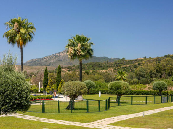 FOR SALE 🏡 Three-Bedroom Garden Apartment with Large Terrace in a Golf Resort – Arrayanes Golf, Benahavís 🇪🇸