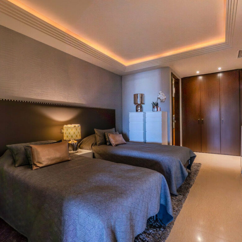 FOR SALE 🏡 Three-Bedroom Garden Apartment with Large Terrace in a Golf Resort – Arrayanes Golf, Benahavís 🇪🇸
