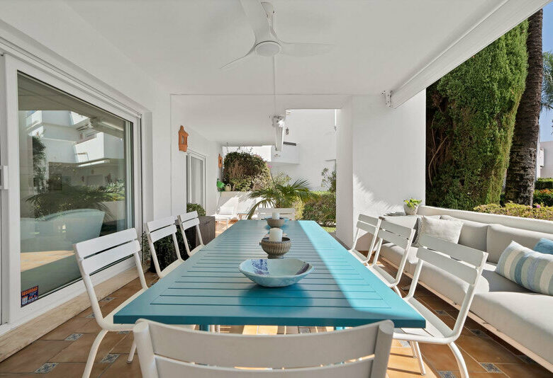 FOR SALE 🏡 Beachfront Garden Apartment in a Gated Community – Los Monteros, Marbella East 🇪🇸