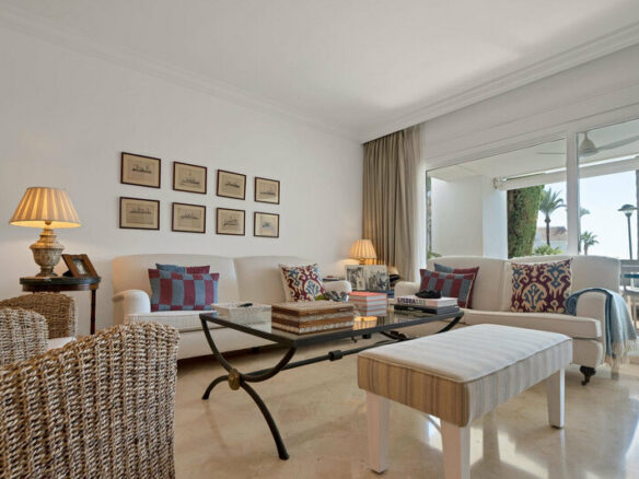 FOR SALE 🏡 Beachfront Garden Apartment in a Gated Community – Los Monteros, Marbella East 🇪🇸