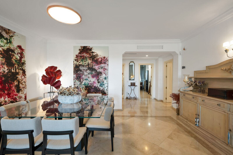 FOR SALE 🏡 Beachfront Garden Apartment in a Gated Community – Los Monteros, Marbella East 🇪🇸