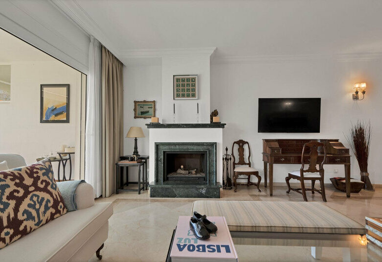 FOR SALE 🏡 Beachfront Garden Apartment in a Gated Community – Los Monteros, Marbella East 🇪🇸