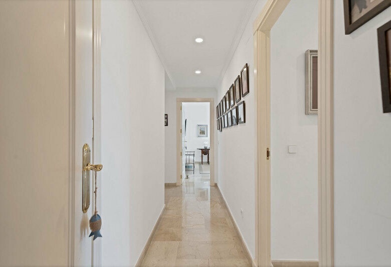 FOR SALE 🏡 Beachfront Garden Apartment in a Gated Community – Los Monteros, Marbella East 🇪🇸