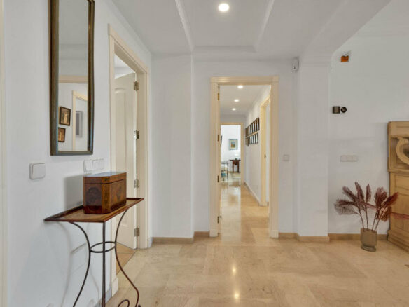 FOR SALE 🏡 Beachfront Garden Apartment in a Gated Community – Los Monteros, Marbella East 🇪🇸