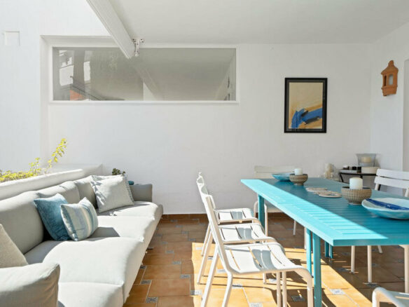 FOR SALE 🏡 Beachfront Garden Apartment in a Gated Community – Los Monteros, Marbella East 🇪🇸