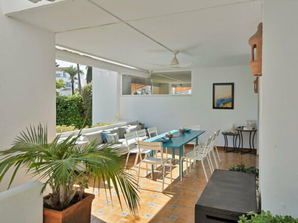FOR SALE 🏡 Beachfront Garden Apartment in a Gated Community – Los Monteros, Marbella East 🇪🇸