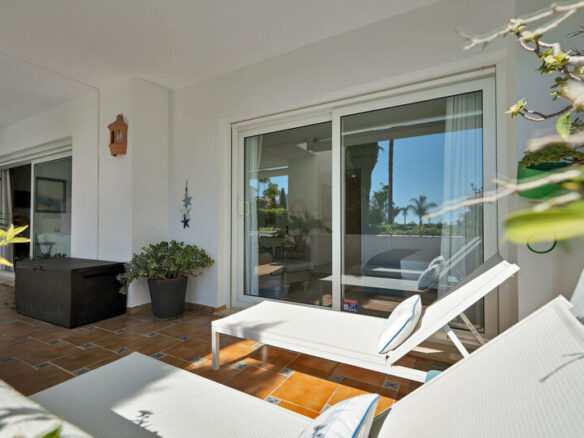 FOR SALE 🏡 Beachfront Garden Apartment in a Gated Community – Los Monteros, Marbella East 🇪🇸