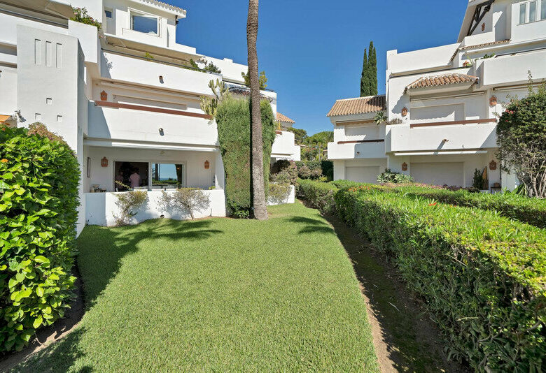 FOR SALE 🏡 Beachfront Garden Apartment in a Gated Community – Los Monteros, Marbella East 🇪🇸