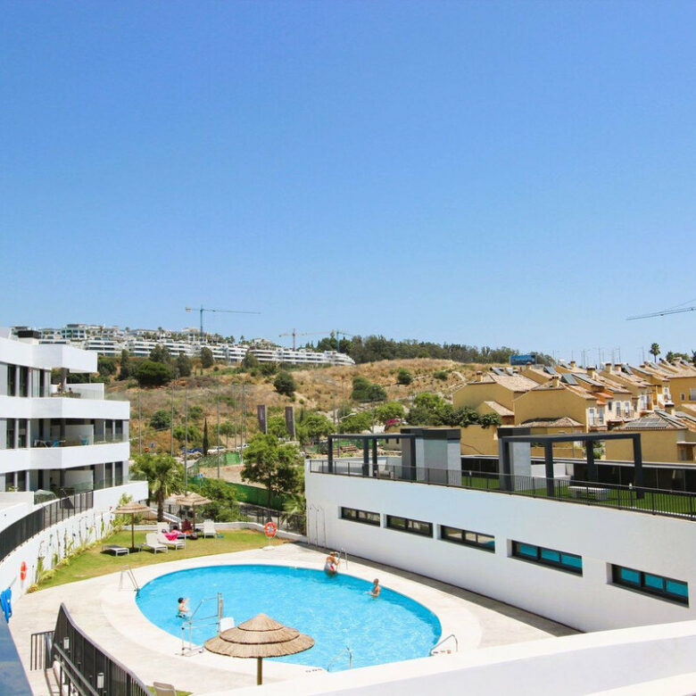 FOR SALE 🏡 New Two-Bedroom Apartment near the Beach in Estepona Town 🇪🇸