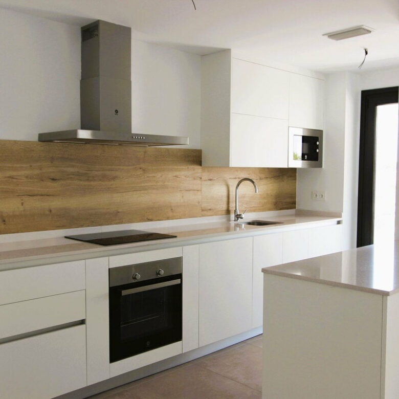 FOR SALE 🏡 New Two-Bedroom Apartment near the Beach in Estepona Town 🇪🇸