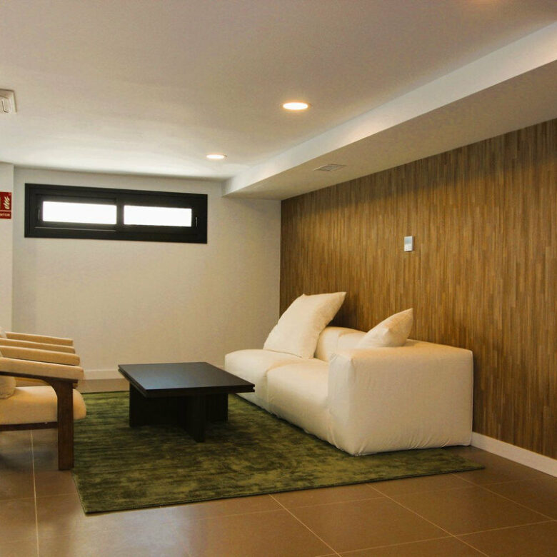 FOR SALE 🏡 New Two-Bedroom Apartment near the Beach in Estepona Town 🇪🇸