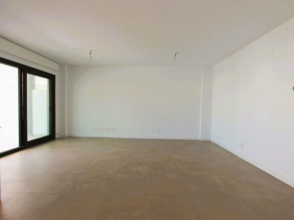 FOR SALE 🏡 New Two-Bedroom Apartment near the Beach in Estepona Town 🇪🇸