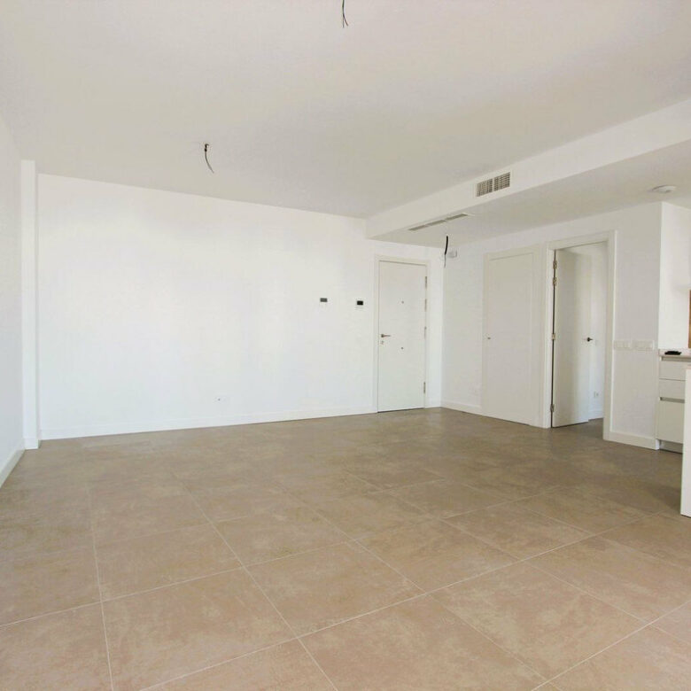 FOR SALE 🏡 New Two-Bedroom Apartment near the Beach in Estepona Town 🇪🇸