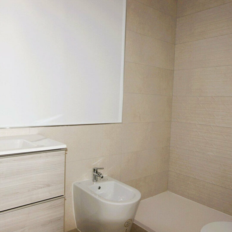 FOR SALE 🏡 New Two-Bedroom Apartment near the Beach in Estepona Town 🇪🇸