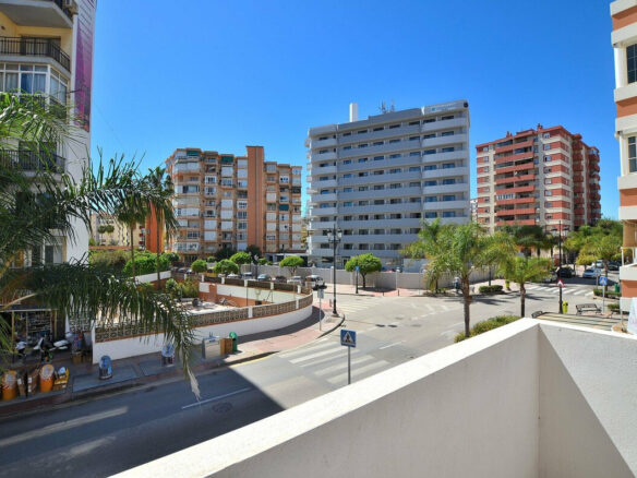 FOR SALE 🏡 New Two-Bedroom Apartment 350 m from the Sea – Fuengirola Centre 🇪🇸