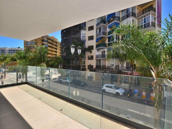 FOR SALE 🏡 New Two-Bedroom Apartment 350 m from the Sea – Fuengirola Centre 🇪🇸