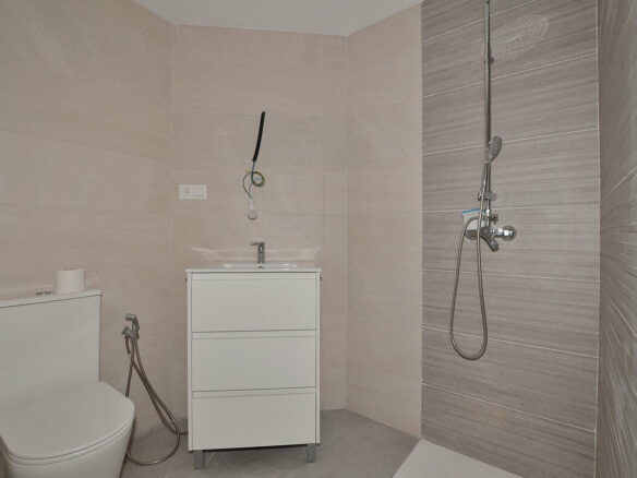 FOR SALE 🏡 New Two-Bedroom Apartment 350 m from the Sea – Fuengirola Centre 🇪🇸