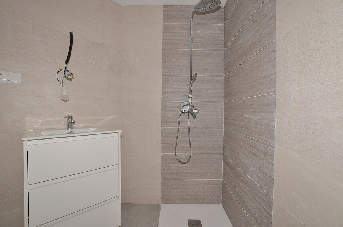 FOR SALE 🏡 New Two-Bedroom Apartment 350 m from the Sea – Fuengirola Centre 🇪🇸