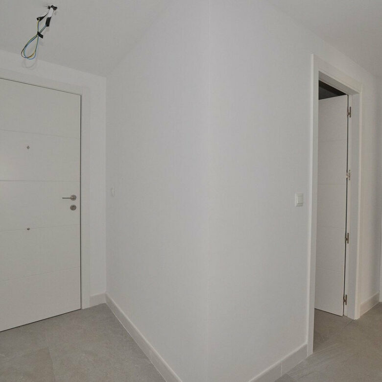 FOR SALE 🏡 New Two-Bedroom Apartment 350 m from the Sea – Fuengirola Centre 🇪🇸