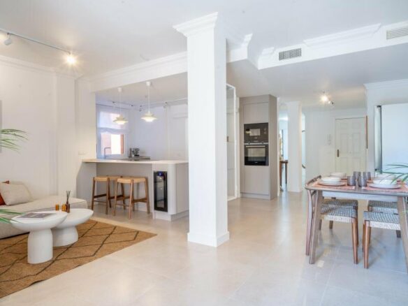 FOR SALE 🏡 Renovated Two-Bedroom Apartment Three Minutes from the Beach – New Golden Mile, Estepona 🇪🇸