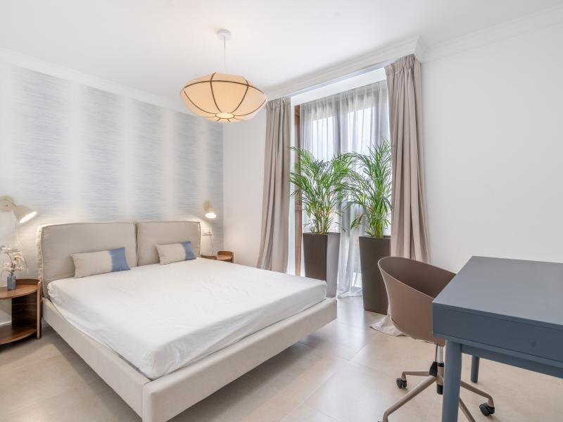 FOR SALE 🏡 Renovated Two-Bedroom Apartment Three Minutes from the Beach – New Golden Mile, Estepona 🇪🇸