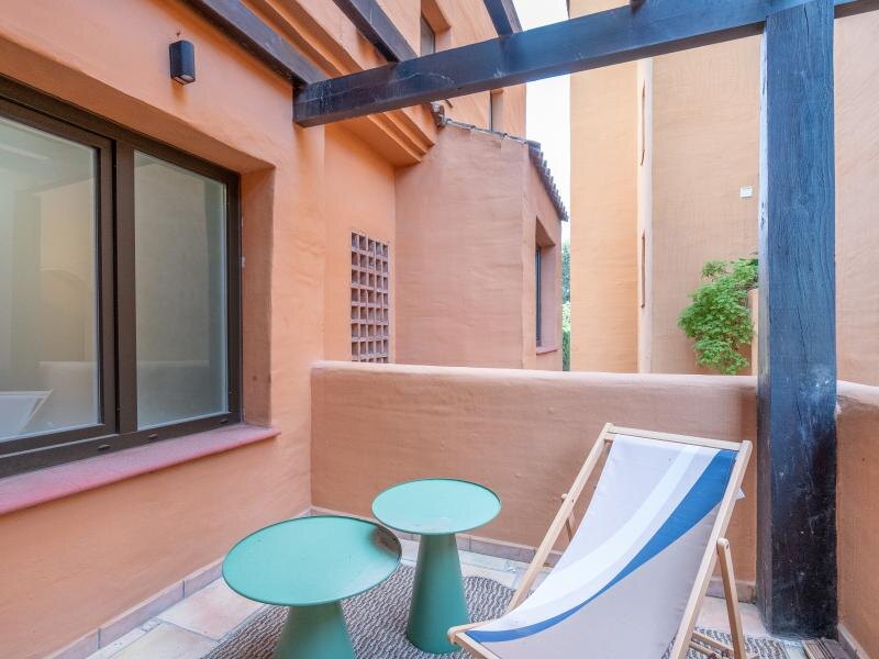 FOR SALE 🏡 Renovated Two-Bedroom Apartment Three Minutes from the Beach – New Golden Mile, Estepona 🇪🇸