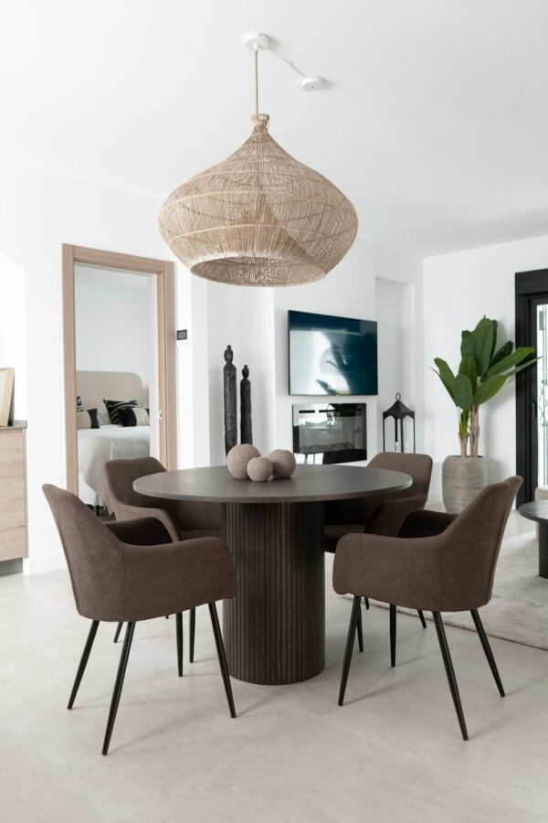FOR SALE 🏡 Renovated Two-Bedroom Apartment with Tourist Licence – Nueva Andalucía, Marbella 🇪🇸