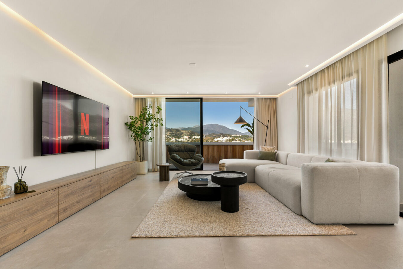 FOR SALE 🏡 Renovated Two-Bedroom Apartment with Sea and Mountain Views, Sold Furnished – Nueva Andalucía, Marbella 🇪🇸