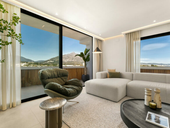 FOR SALE 🏡 Renovated Two-Bedroom Apartment with Sea and Mountain Views, Sold Furnished – Nueva Andalucía, Marbella 🇪🇸