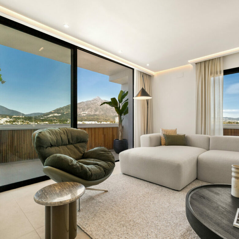 FOR SALE 🏡 Renovated Two-Bedroom Apartment with Sea and Mountain Views, Sold Furnished – Nueva Andalucía, Marbella 🇪🇸