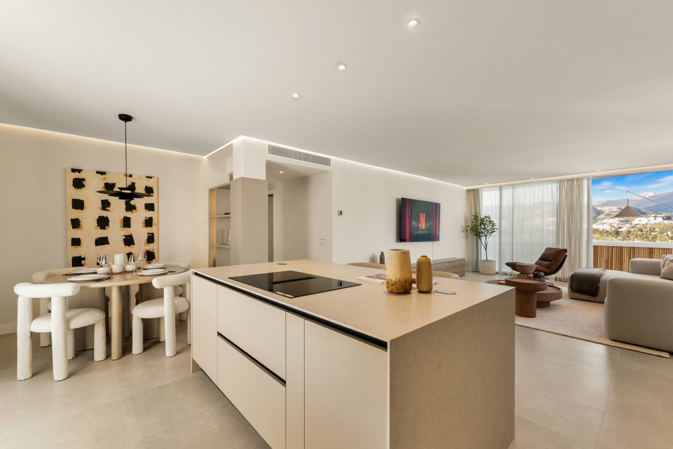 FOR SALE 🏡 Renovated Two-Bedroom Apartment with Large Terrace and La Concha and Sea Views – Nueva Andalucía, Marbella 🇪🇸
